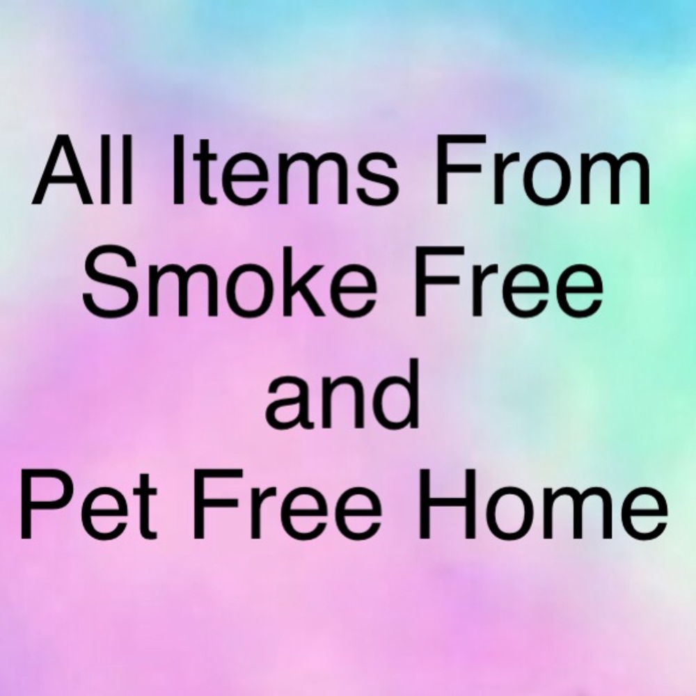 All closet items come from smoke and pet free home